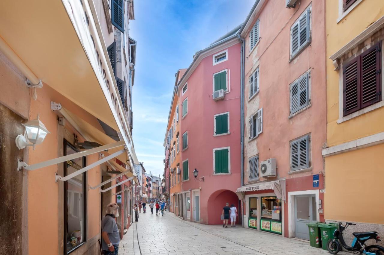 Sea View Apartment Rovinj Buitenkant foto